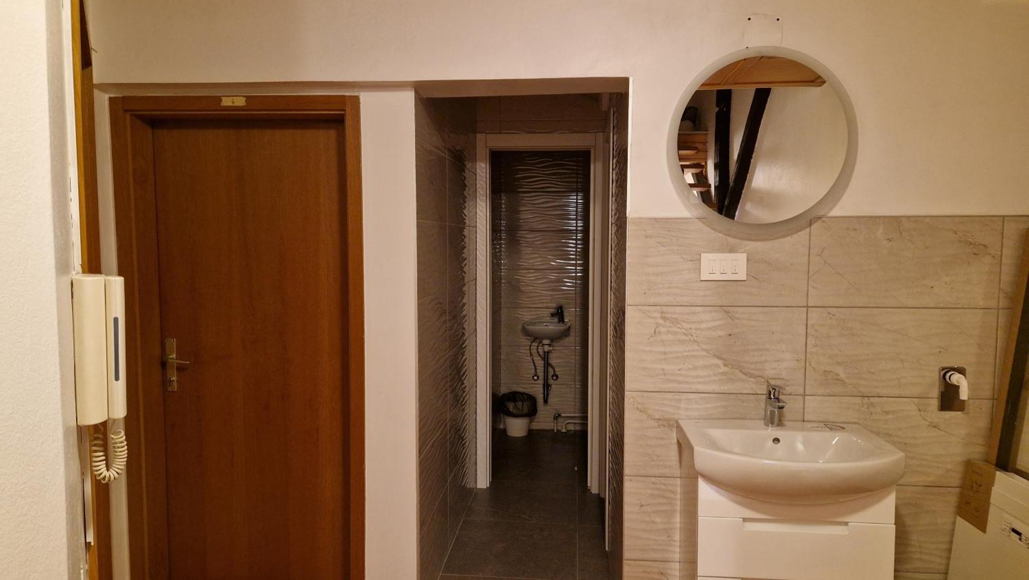 Ljubljana Rest Nest Hotel Buitenkant foto